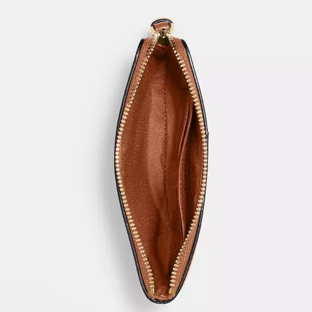 NEW COACH Women’s Leather Corner Zip Wristlet 🔥 - Picture 2 of 7